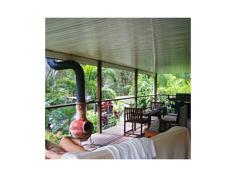 2-6 DEVANEY STREET, Macleay Island QLD 4184