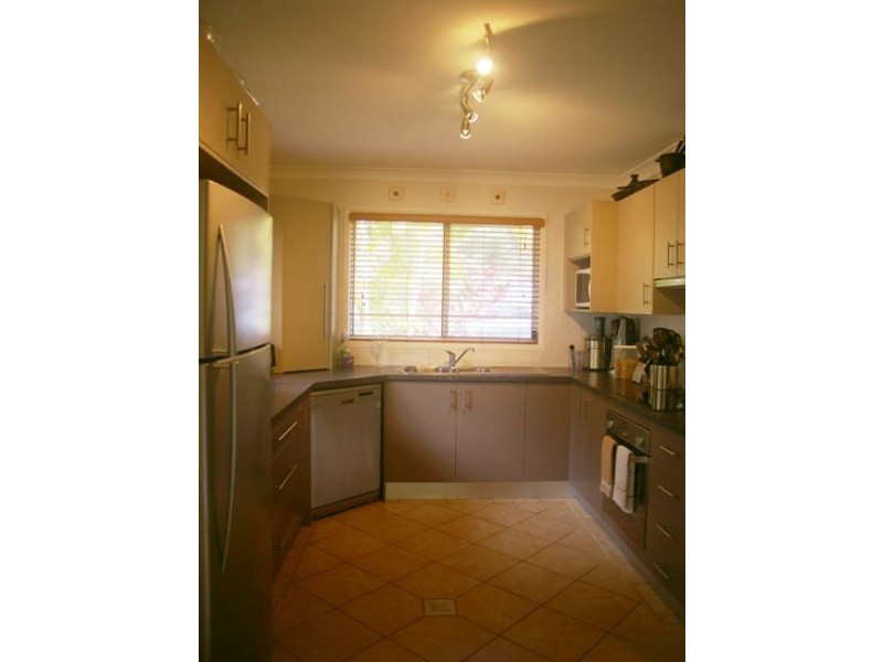 2-6 DEVANEY STREET, Macleay Island QLD 4184