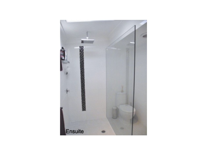 26 RHODES STREET, Macleay Island QLD 4184