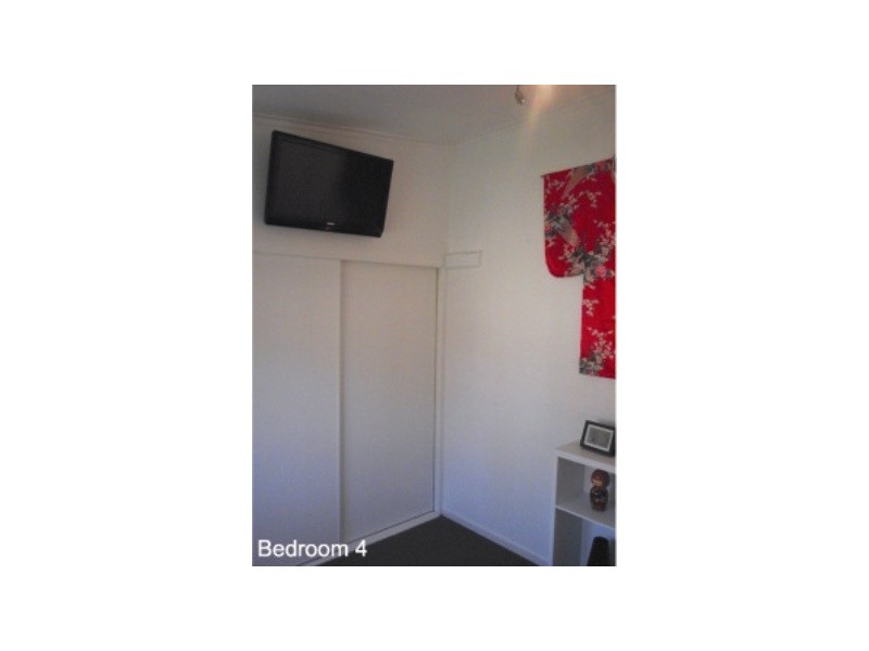 26 RHODES STREET, Macleay Island QLD 4184