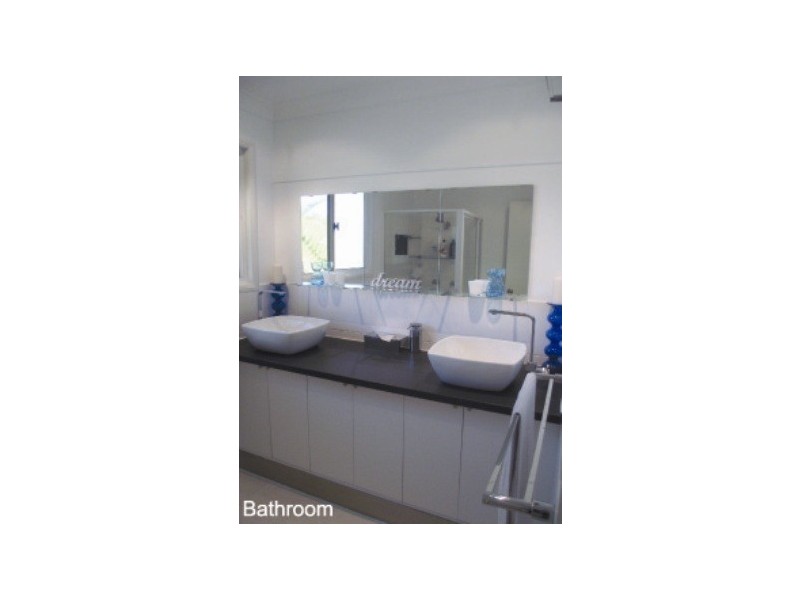 26 RHODES STREET, Macleay Island QLD 4184