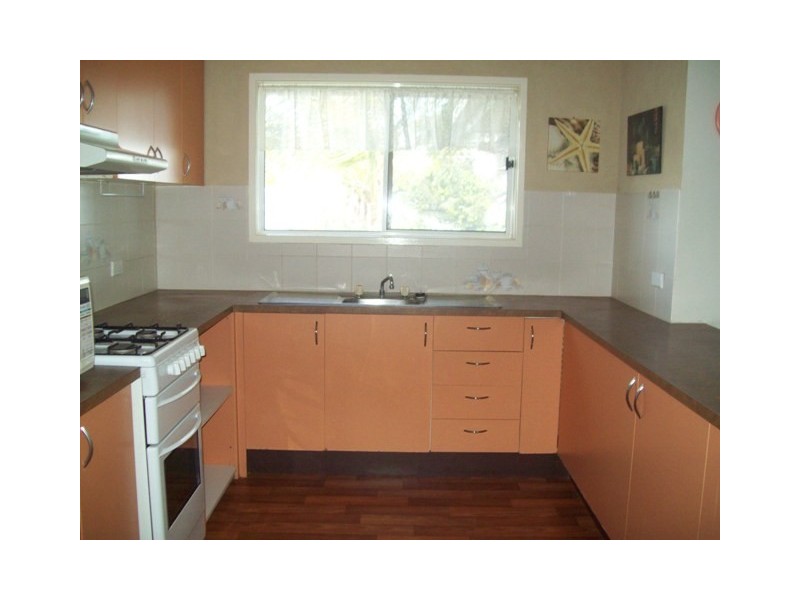 37 kOOBERRY STREET, Macleay Island QLD 4184