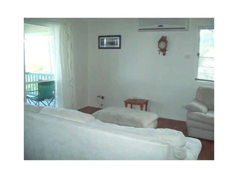 37 kOOBERRY STREET, Macleay Island QLD 4184
