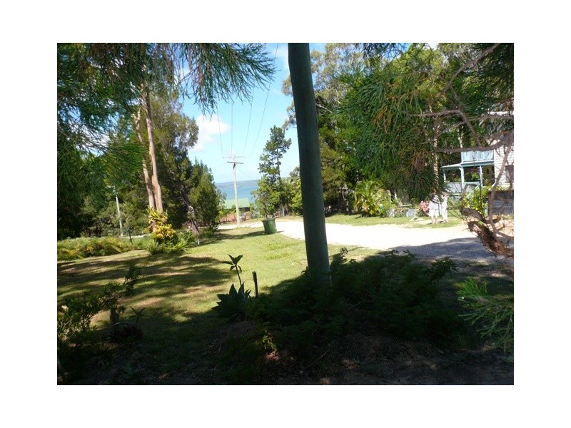25 Cabriolet Crescent, Macleay Island QLD 4184