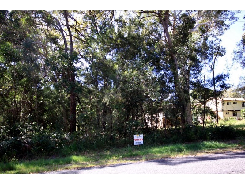 5 Kooberry Street, Macleay Island QLD 4184