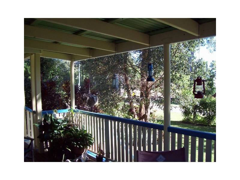 30 Coast Road, Macleay Island QLD 4184