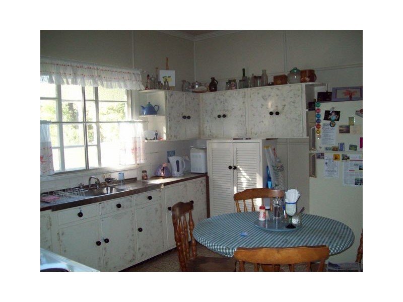 30 Coast Road, Macleay Island QLD 4184