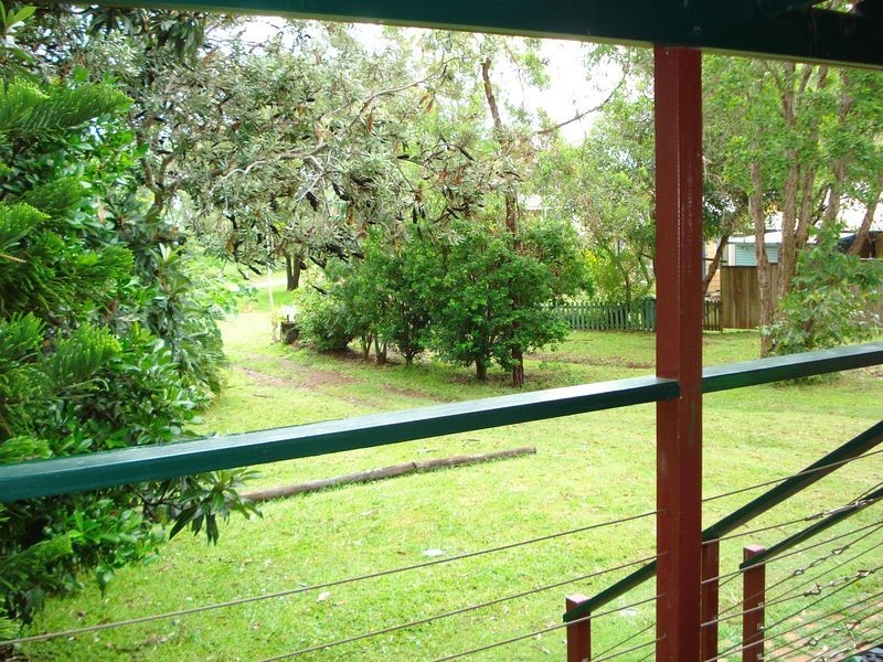 5 Basil Court, Lamb Island QLD 4184