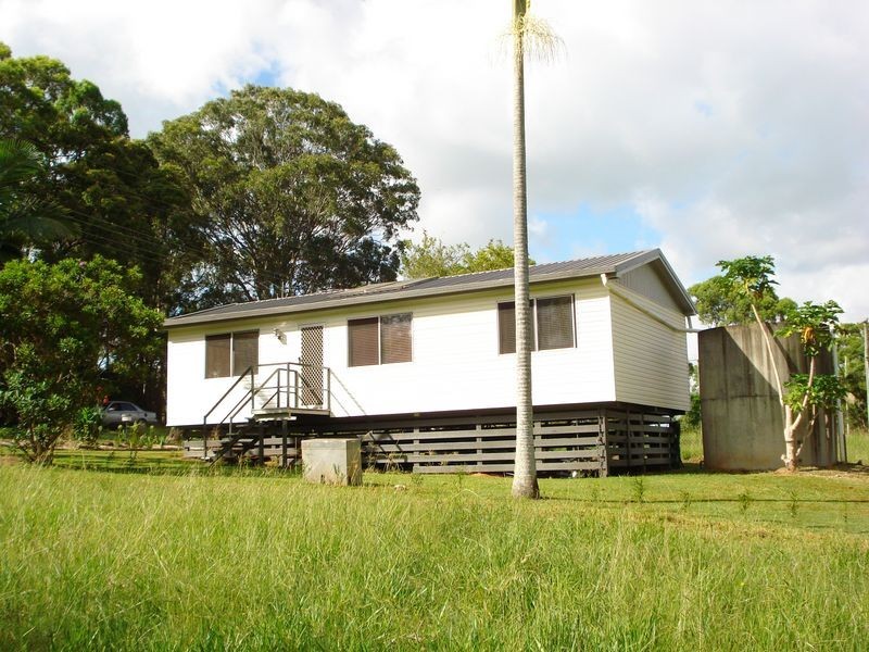 66 Lucas Drive, Lamb Island QLD 4184