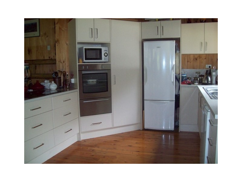 21 Arthur Street, Macleay Island QLD 4184