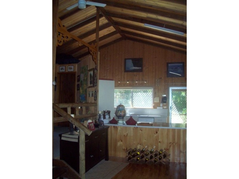21 Arthur Street, Macleay Island QLD 4184