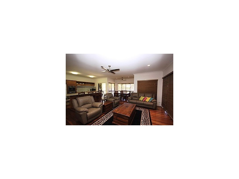 37 Coondooroopa Drive, Macleay Island QLD 4184
