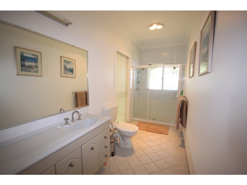 37 Coondooroopa Drive, Macleay Island QLD 4184