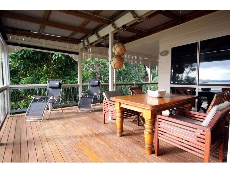 37 Coondooroopa Drive, Macleay Island QLD 4184