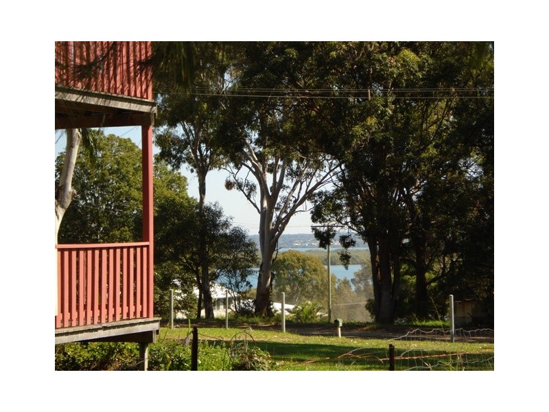5  Heath Street, Macleay Island QLD 4184