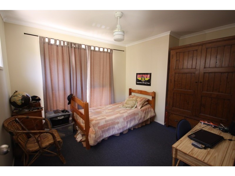 35 Francis Road, Macleay Island QLD 4184