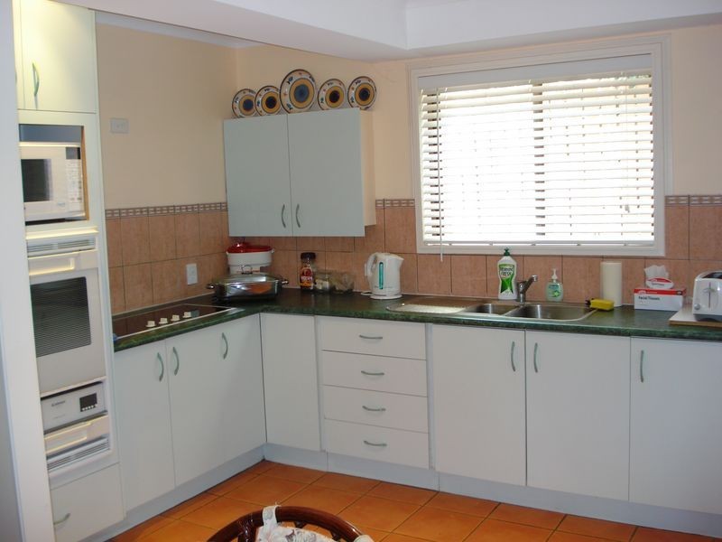 17 Lovell Parade, Lamb Island QLD 4184