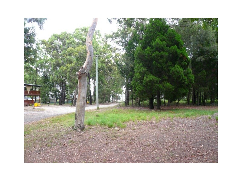 19 Kalara Street, Macleay Island QLD 4184