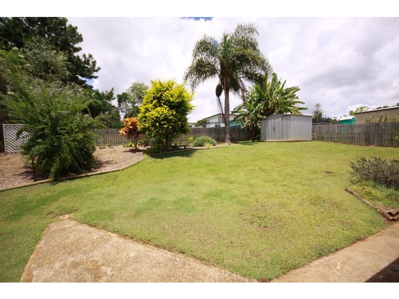 6 Gordon Road, Macleay Island QLD 4184