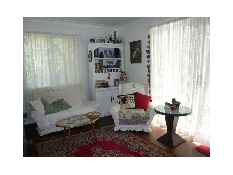 160 High Central Road, Macleay Island QLD 4184