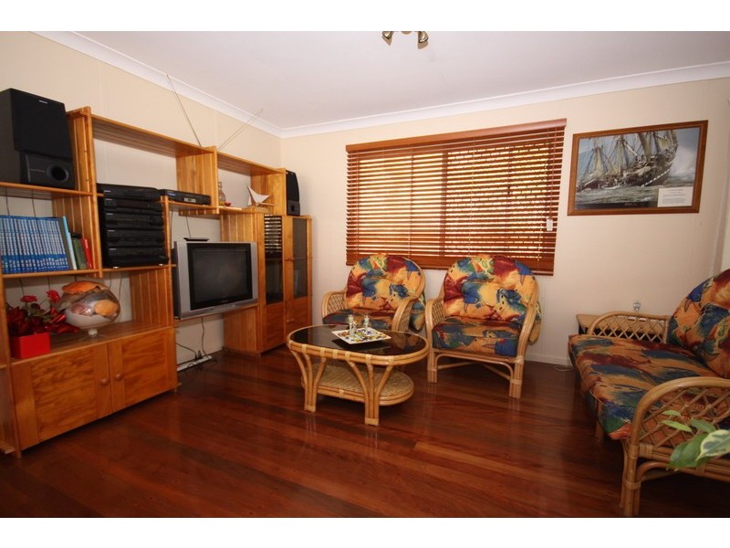 10 Double Bay Street, Macleay Island QLD 4184