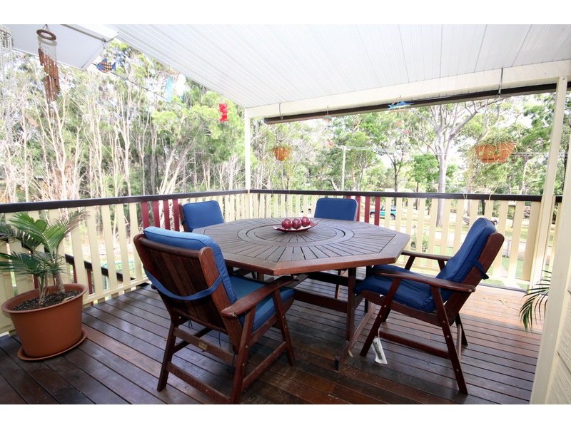10 Double Bay Street, Macleay Island QLD 4184
