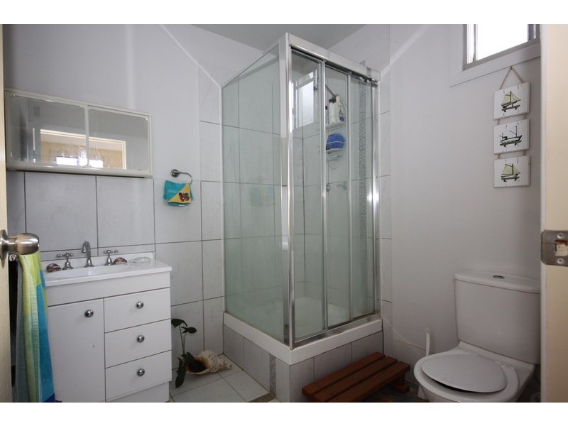 10 Double Bay Street, Macleay Island QLD 4184