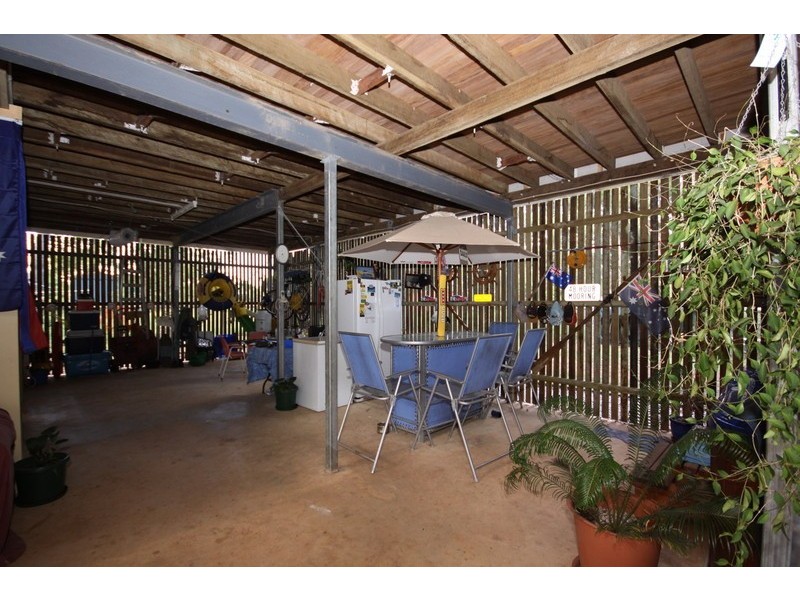 10 Double Bay Street, Macleay Island QLD 4184