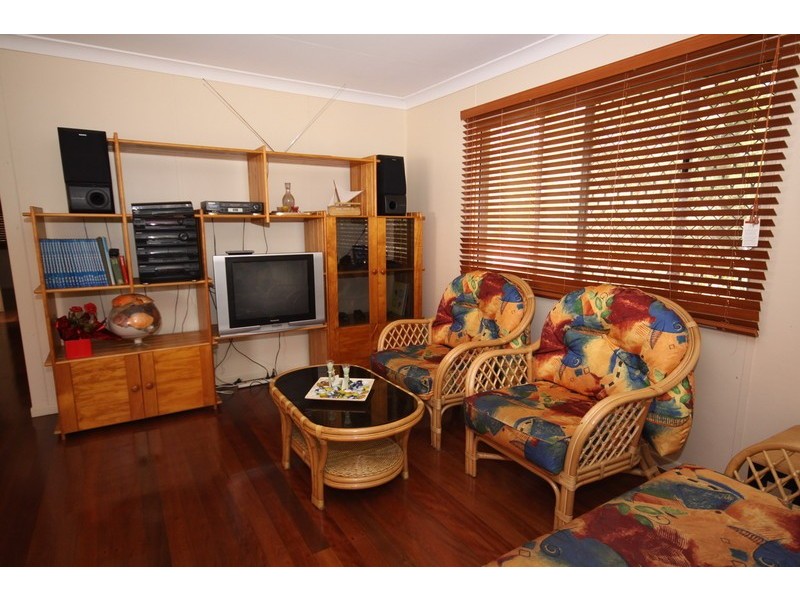 10 Double Bay Street, Macleay Island QLD 4184