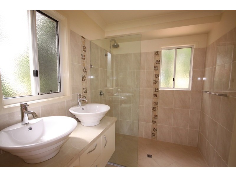 37 Alexander Street, Macleay Island QLD 4184