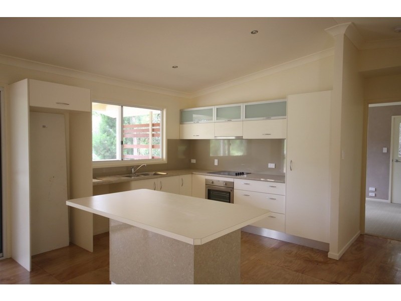 37 Alexander Street, Macleay Island QLD 4184