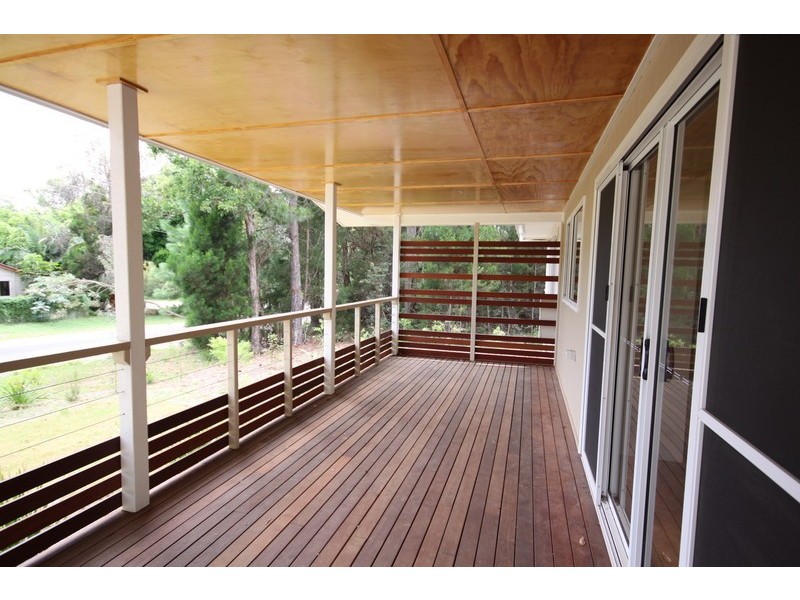 37 Alexander Street, Macleay Island QLD 4184