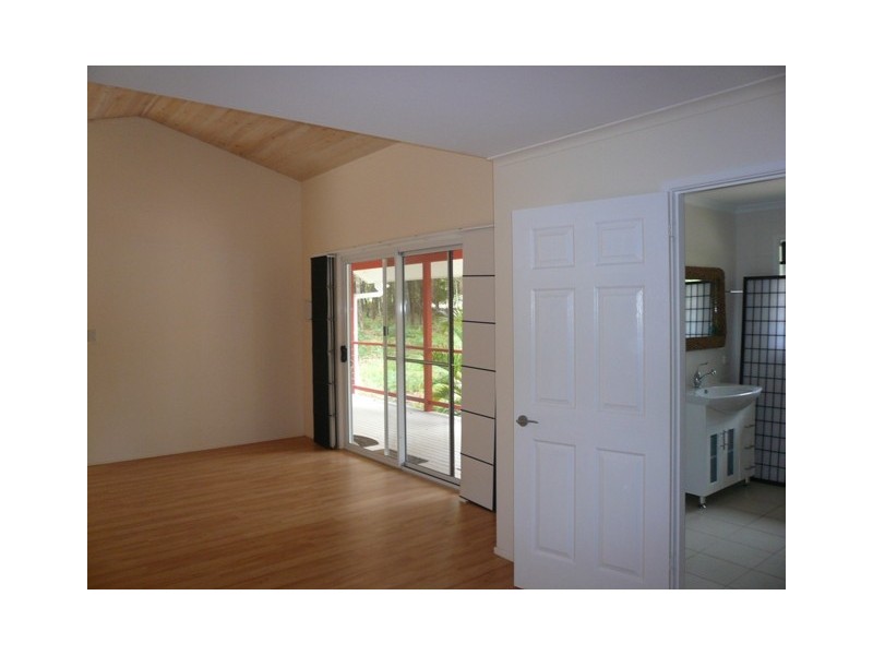 5 Kate Street, Macleay Island QLD 4184