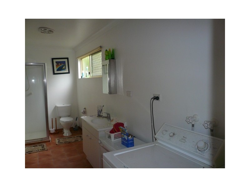 62 High Central Road, Macleay Island QLD 4184