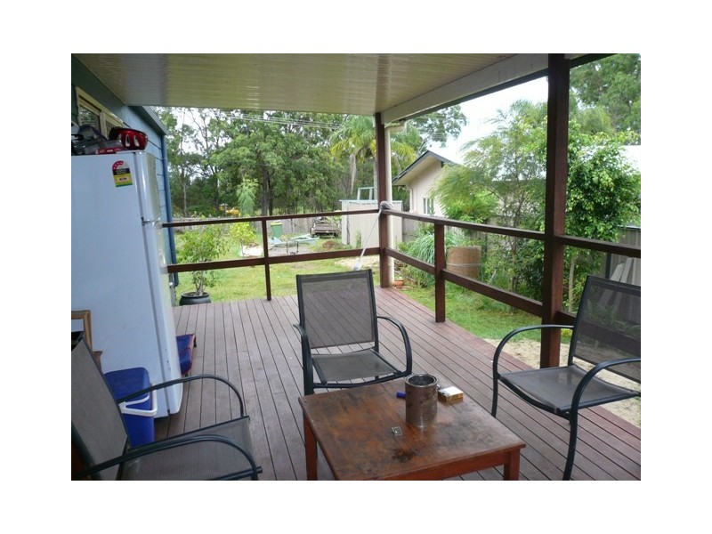 62 High Central Road, Macleay Island QLD 4184