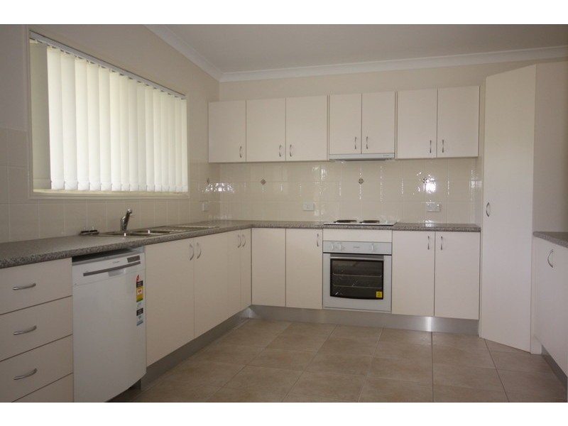 17 Francis Road, Macleay Island QLD 4184
