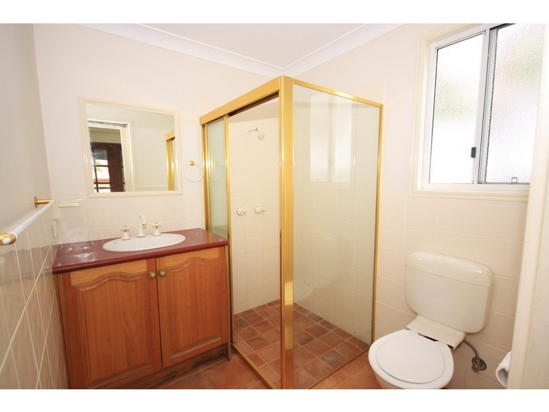 130 Western Road, Macleay Island QLD 4184