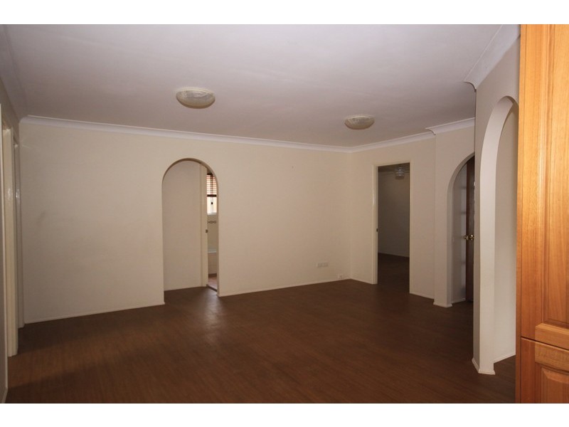 130 Western Road, Macleay Island QLD 4184