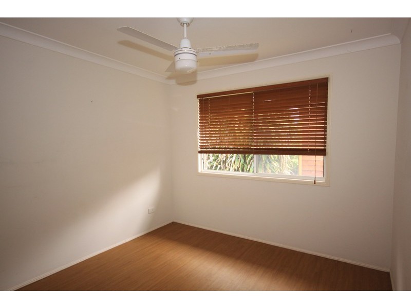 130 Western Road, Macleay Island QLD 4184