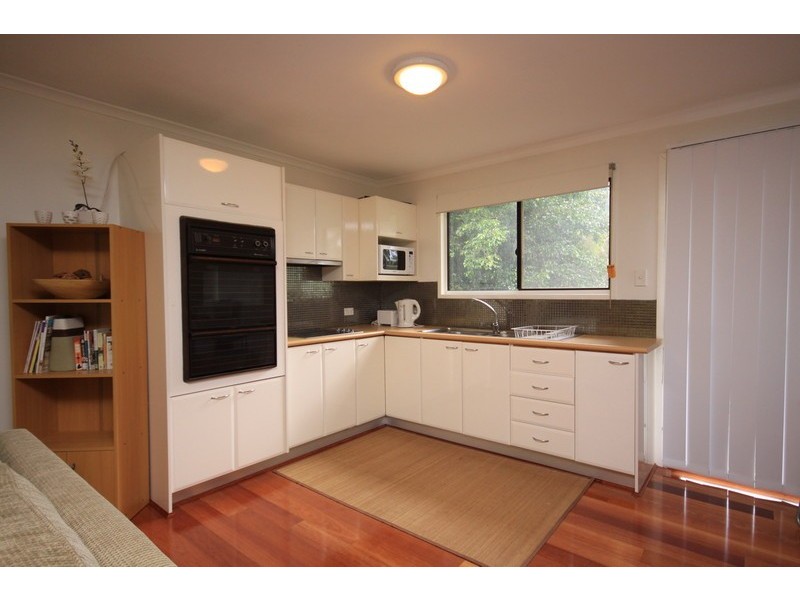 9 Aruma Street, Macleay Island QLD 4184