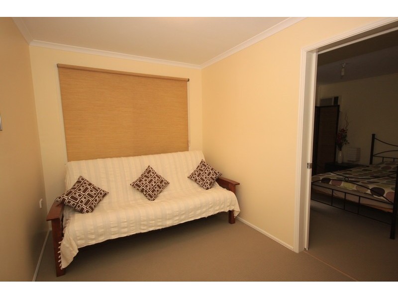 9 Aruma Street, Macleay Island QLD 4184