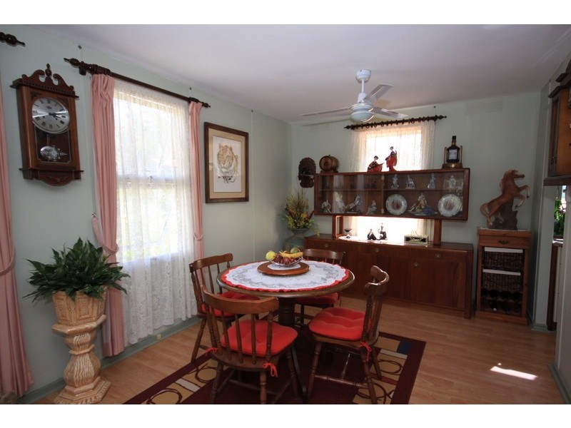 11 Lemontree Ave, Macleay Island QLD 4184