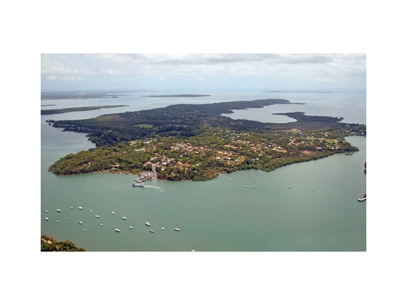 6 Lemontree Ave, Macleay Island QLD 4184