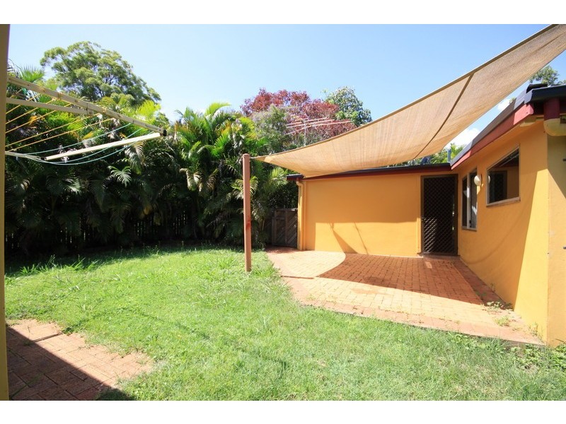 241 High Central Rd, Macleay Island QLD 4184