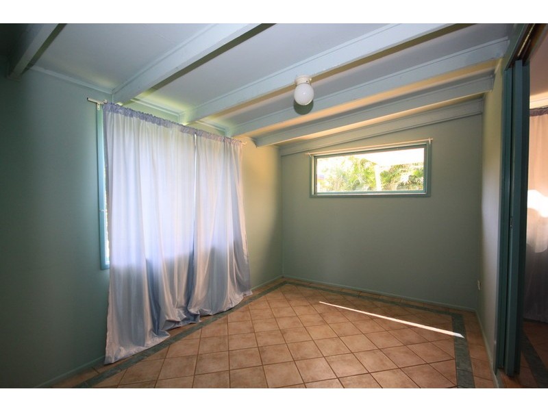 241 High Central Rd, Macleay Island QLD 4184