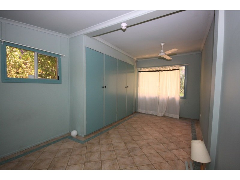 241 High Central Rd, Macleay Island QLD 4184