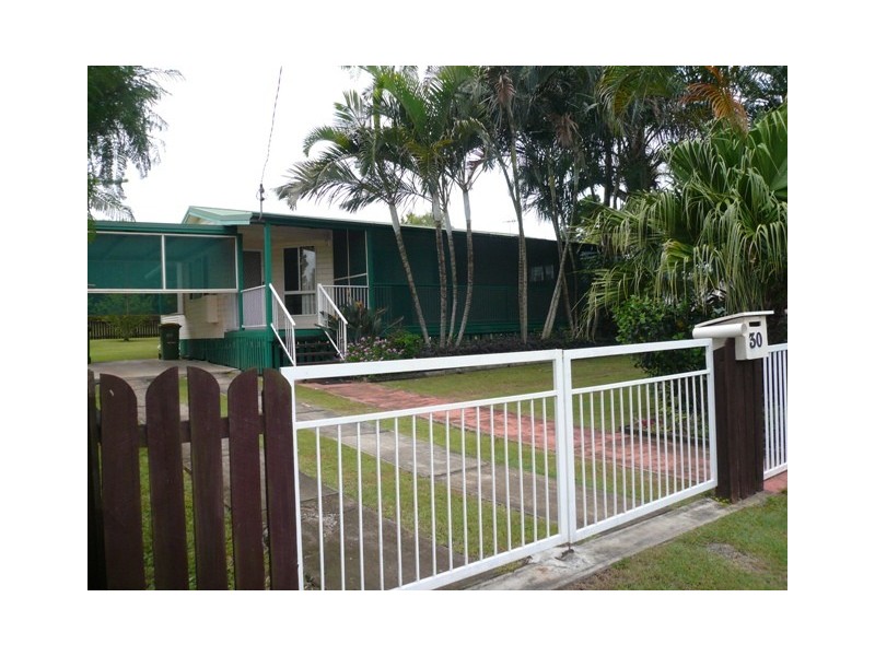 30 rhodes street, Macleay Island QLD 4184