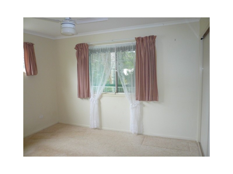 30 rhodes street, Macleay Island QLD 4184