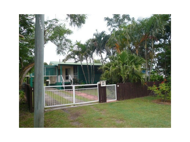30 rhodes street, Macleay Island QLD 4184