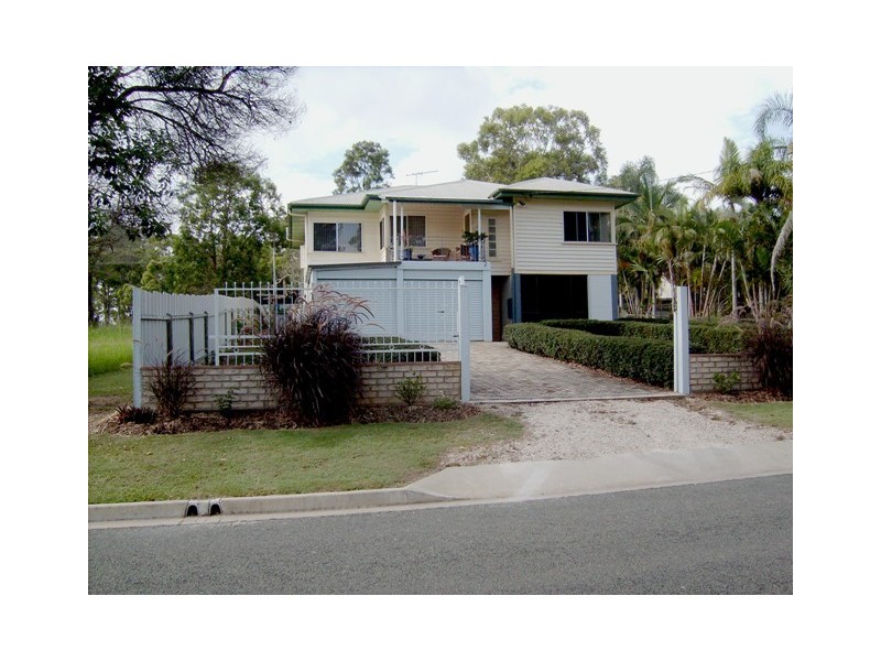 36 Francis Road, Macleay Island QLD 4184